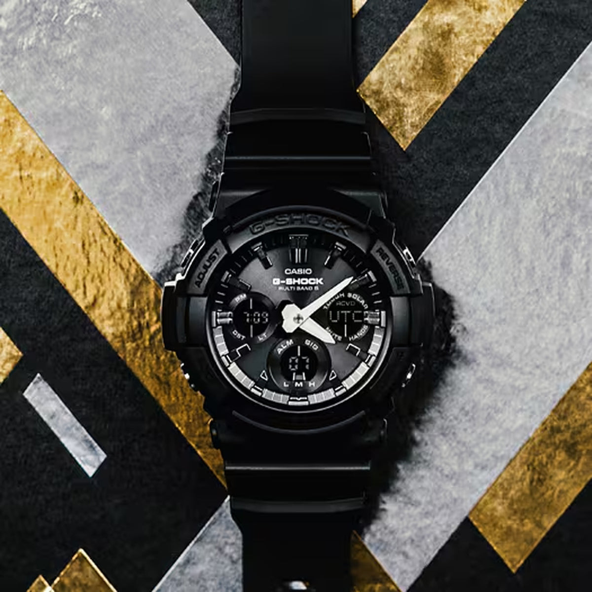 Montre Casio G-Shock GAW-100B-1A Analogique / Digitale Solaire Radio-piloté Noir Homme