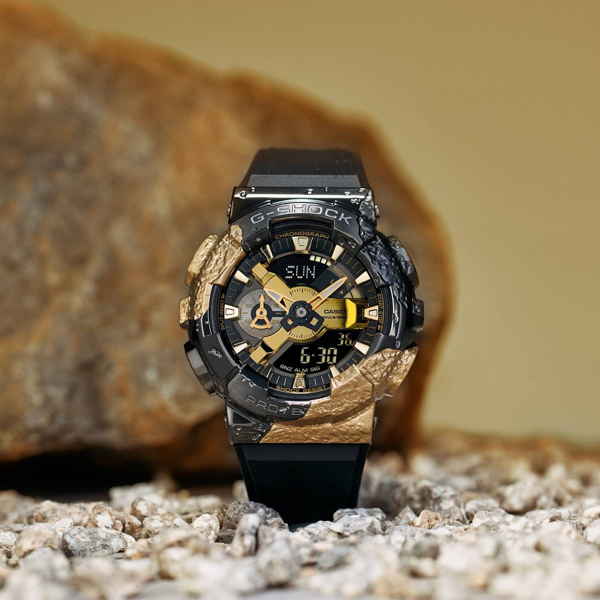 Casio G-Shock GM-114GEM-1A9 Herrenuhr Schwarz Gold