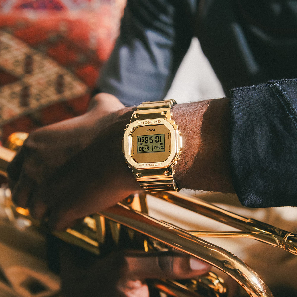 Casio G-Shock GM-5600YMG-9 Herrenuhr Gold