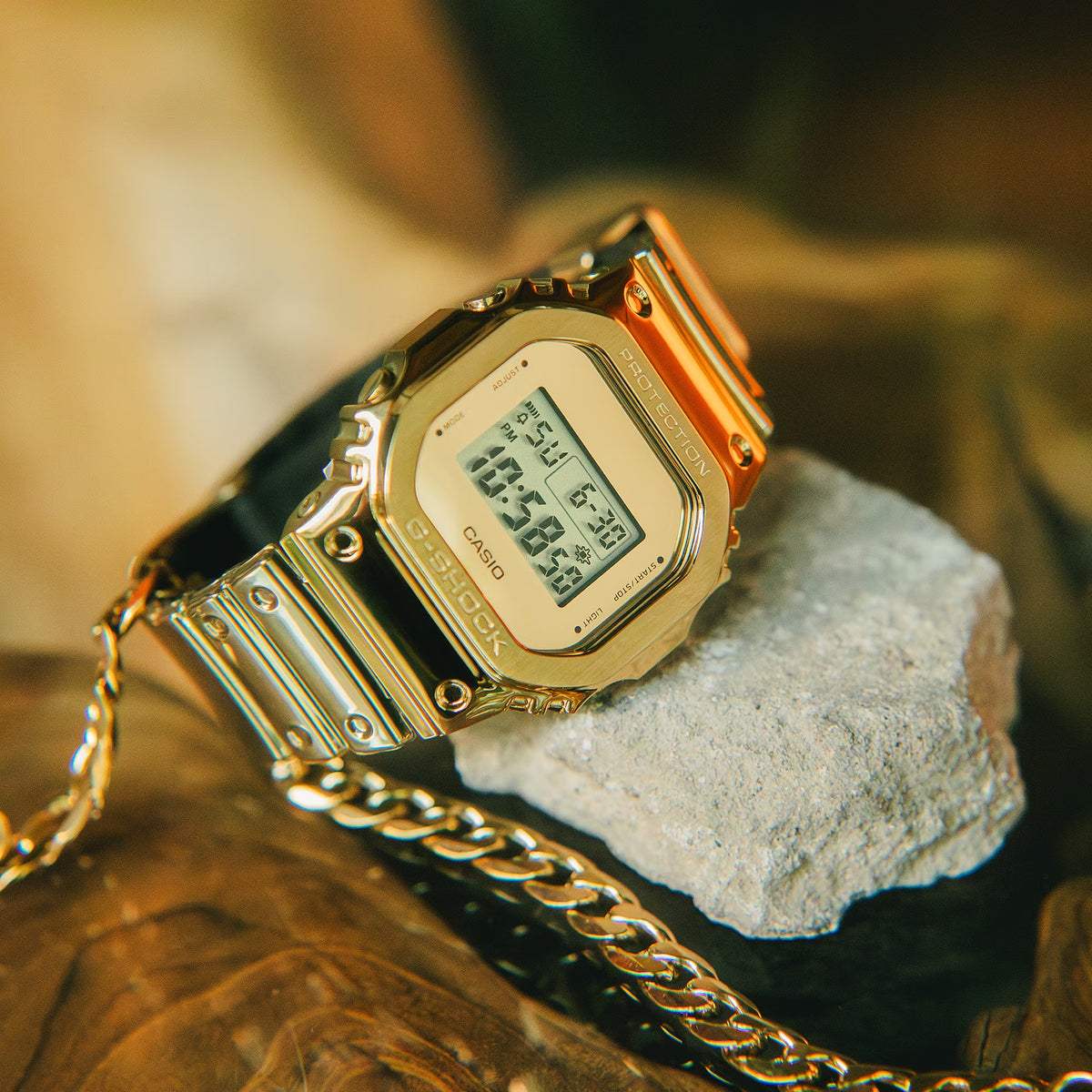 Montre Casio G-Shock GM-5600YMG-9 Homme Doré