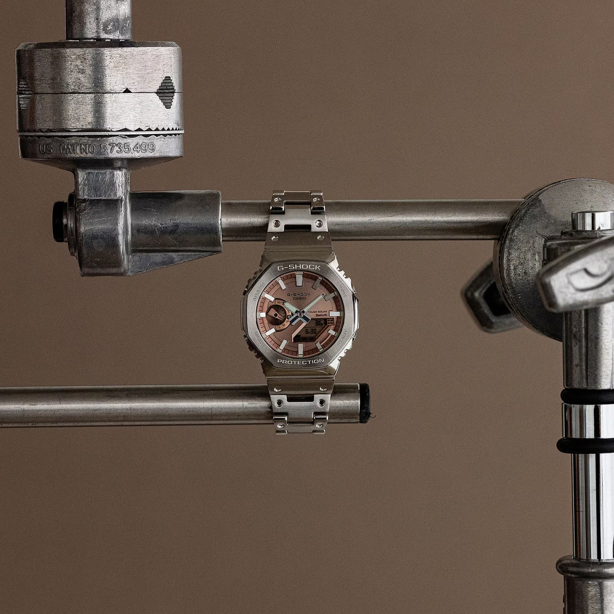 Casio G-Shock GM-B2100AD-5A Herrenuhr Silber Bronze