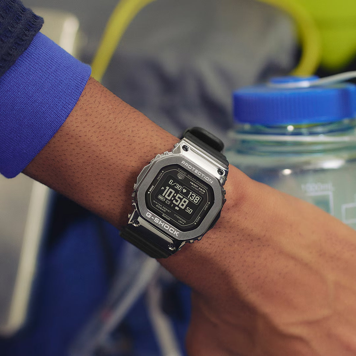 Casio G-Shock GM-H5600-1 Damen Armbanduhr Schwarz Silber