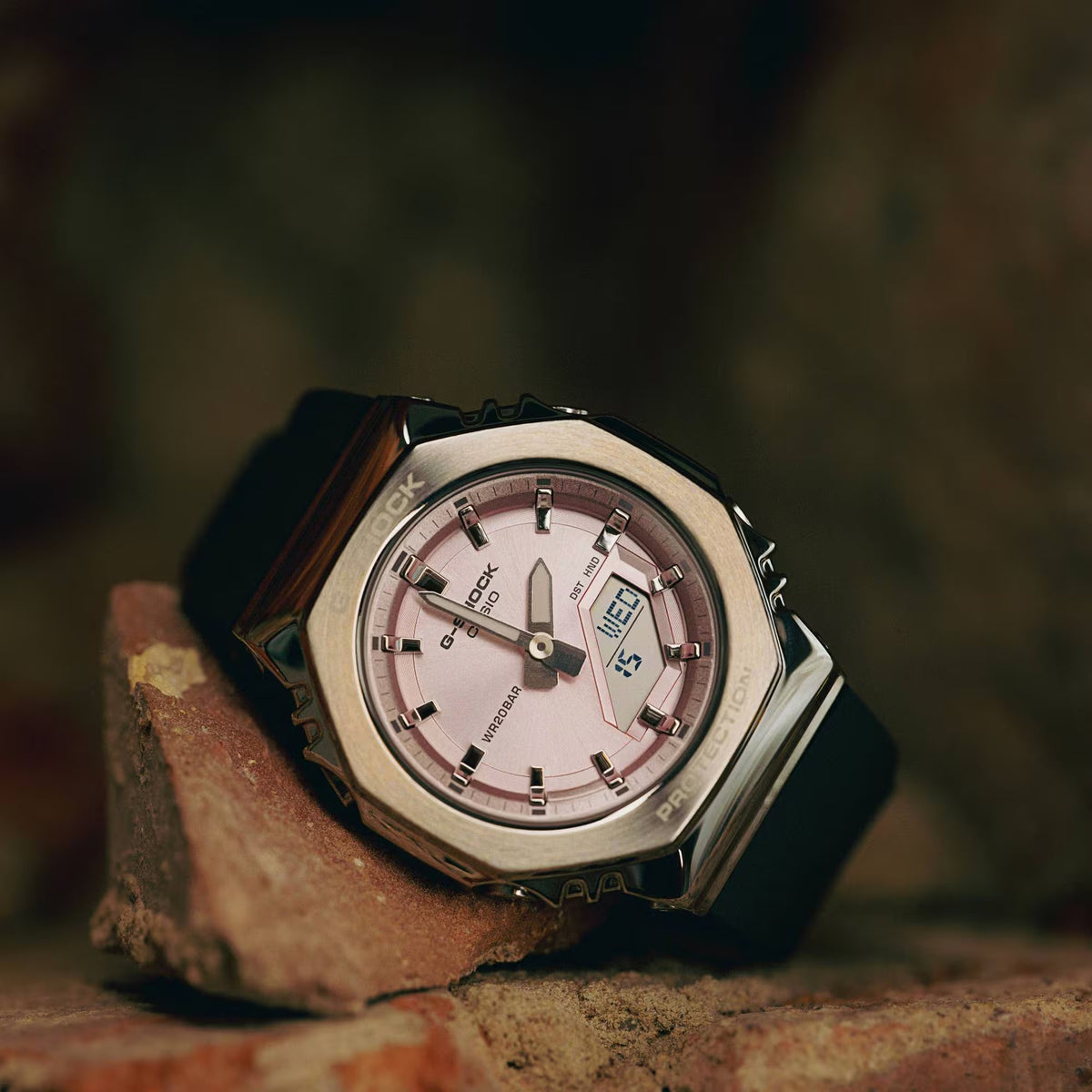Casio G-Shock Uhr GM-S2110-4A Damen Silbern Rose