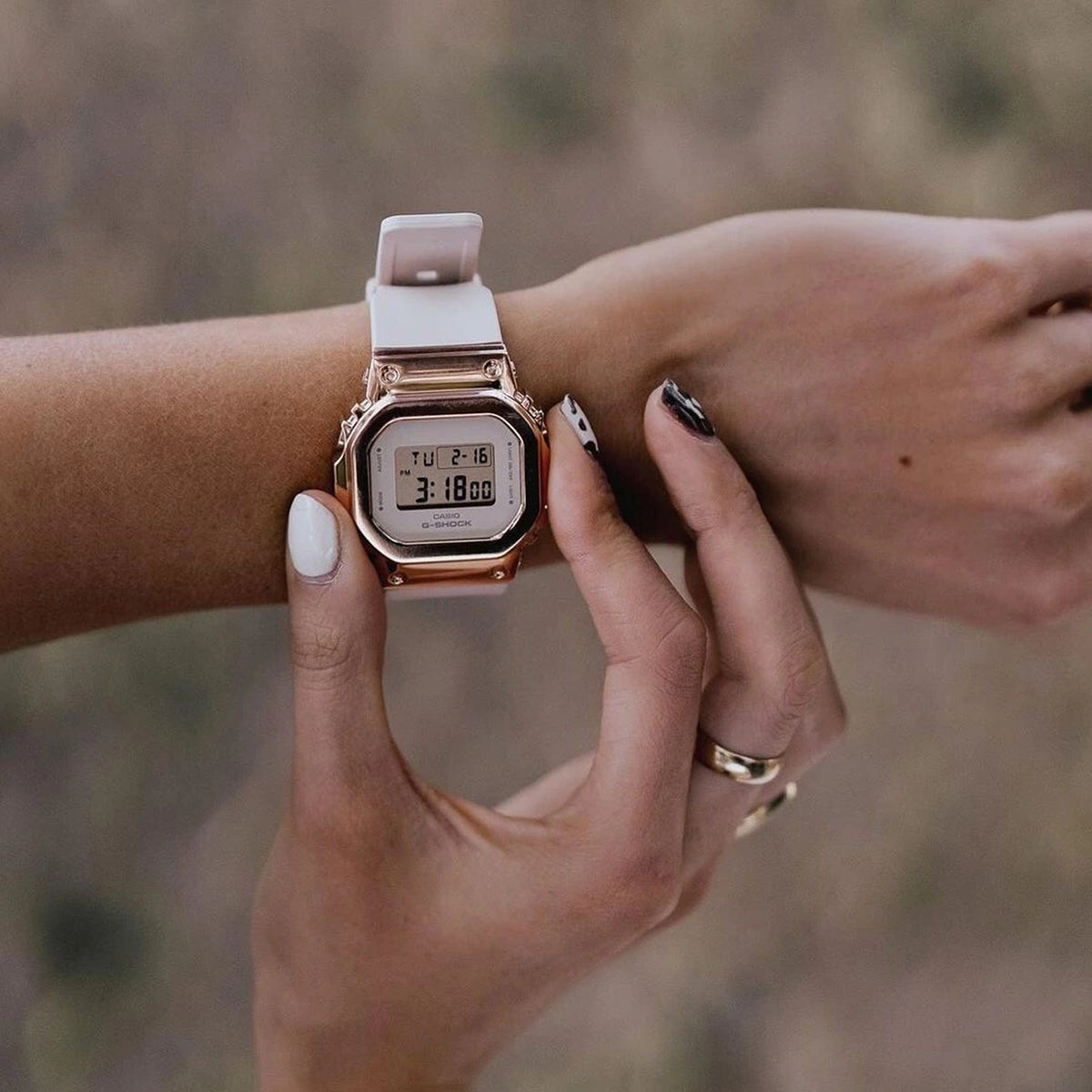 Casio G-Shock GM-S5600UPG-4 Damen Roségold Weiß Uhr
