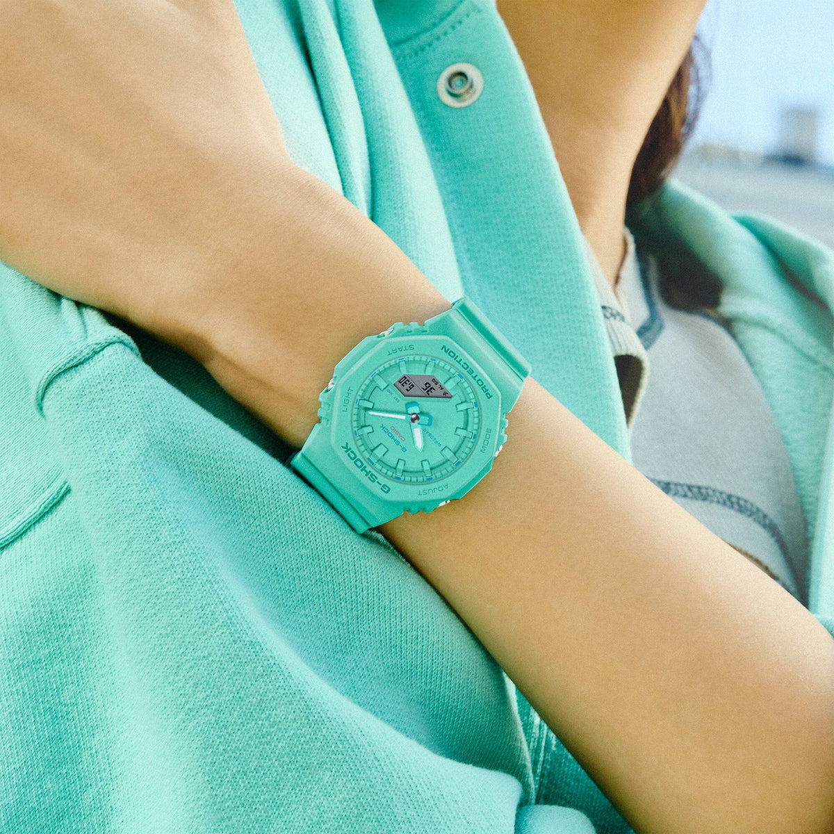 Casio G-Shock GMA-P2100-2A Analog-Digital-Uhr für Damen