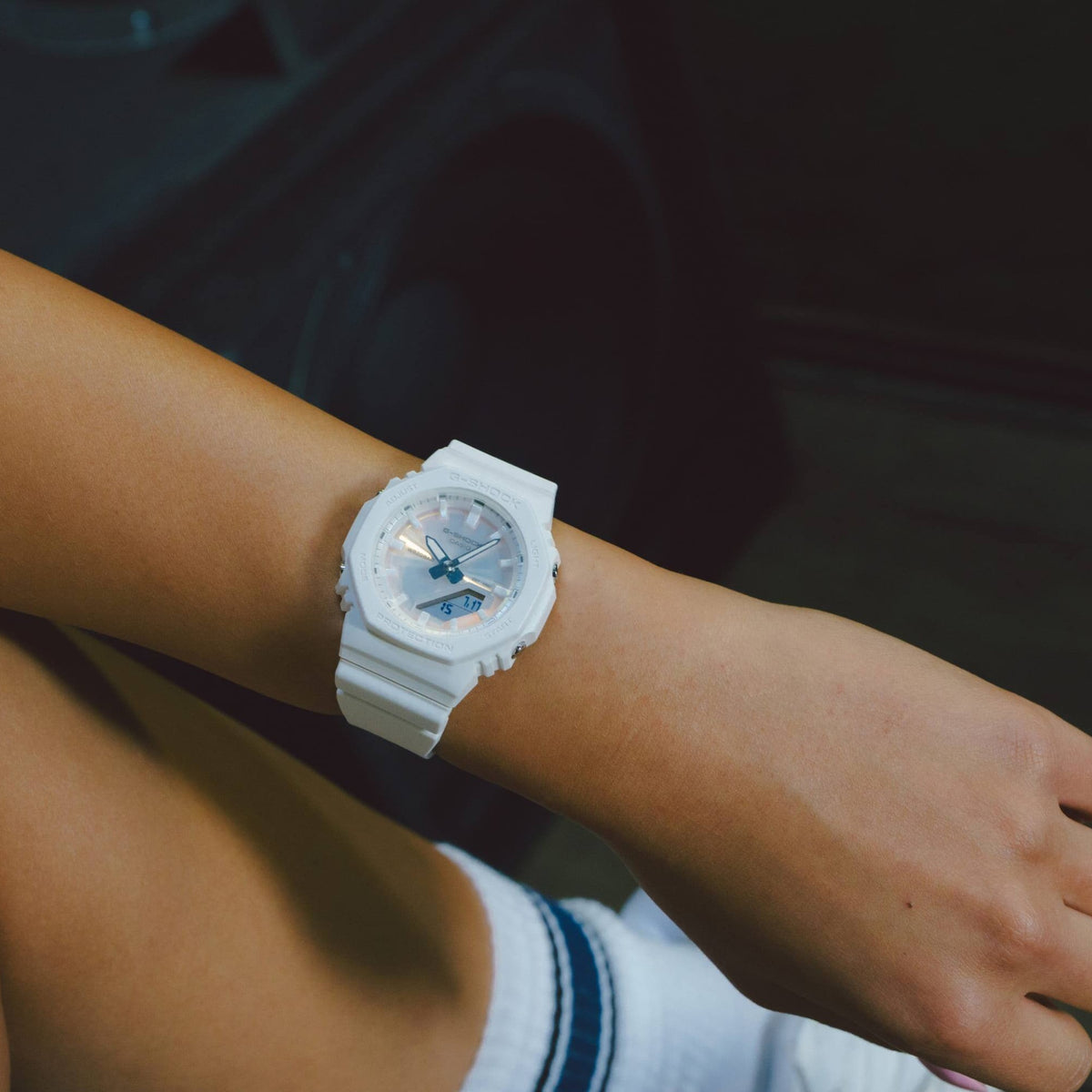 Casio G-Shock GMA-P2100PC-7A Damenuhr Weiß