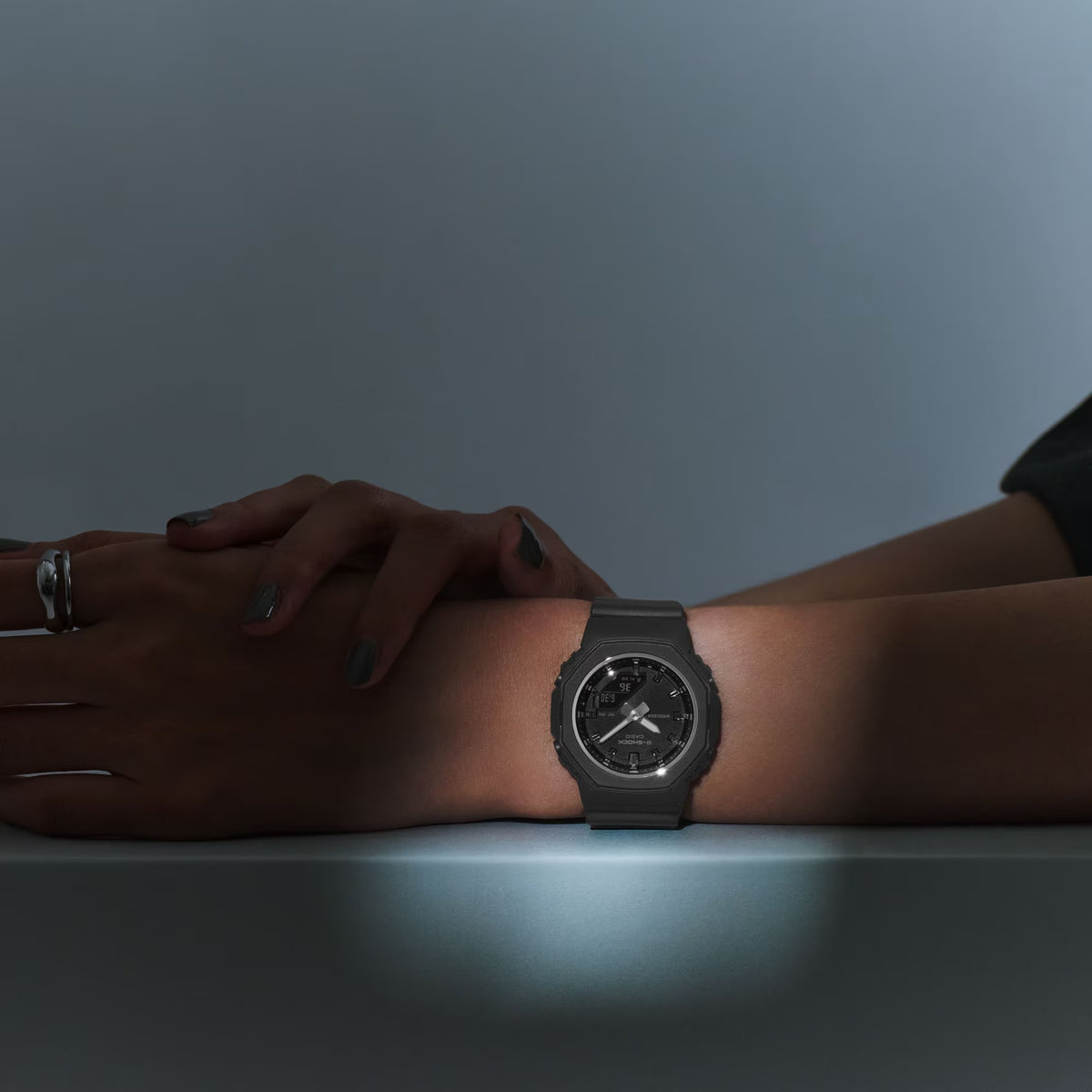 Casio G-Shock GMA-P2110-1A Damenuhr Schwarz