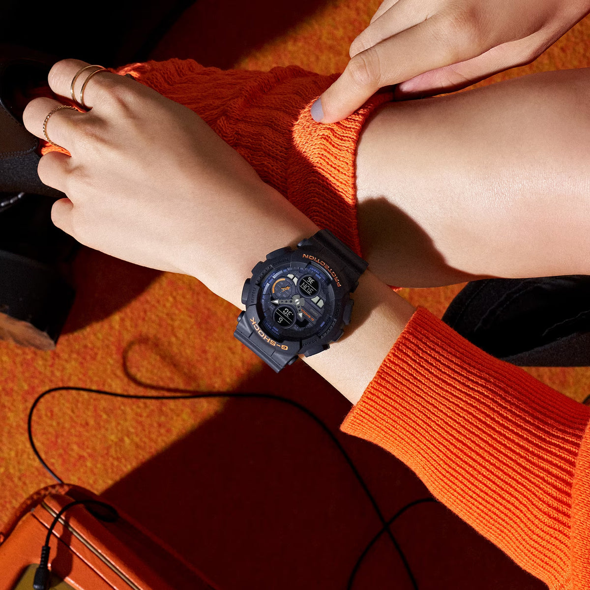 Casio G-Shock Damenuhr GMA-S140-2A2 Schwarz Orange