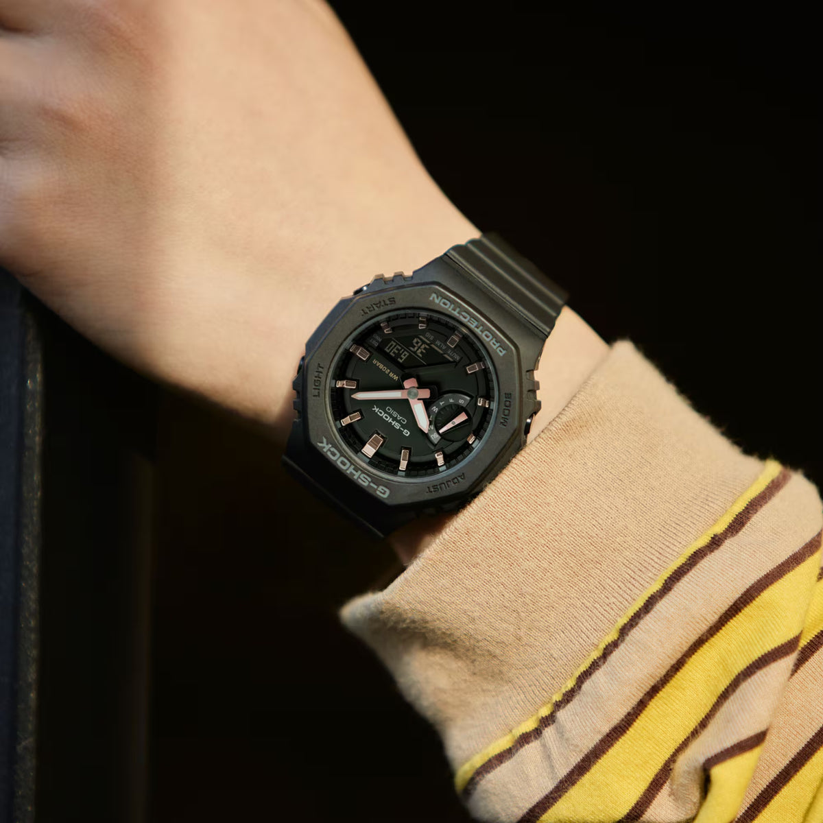Casio G-Shock GMA-S2100-1A Damenuhr Schwarz