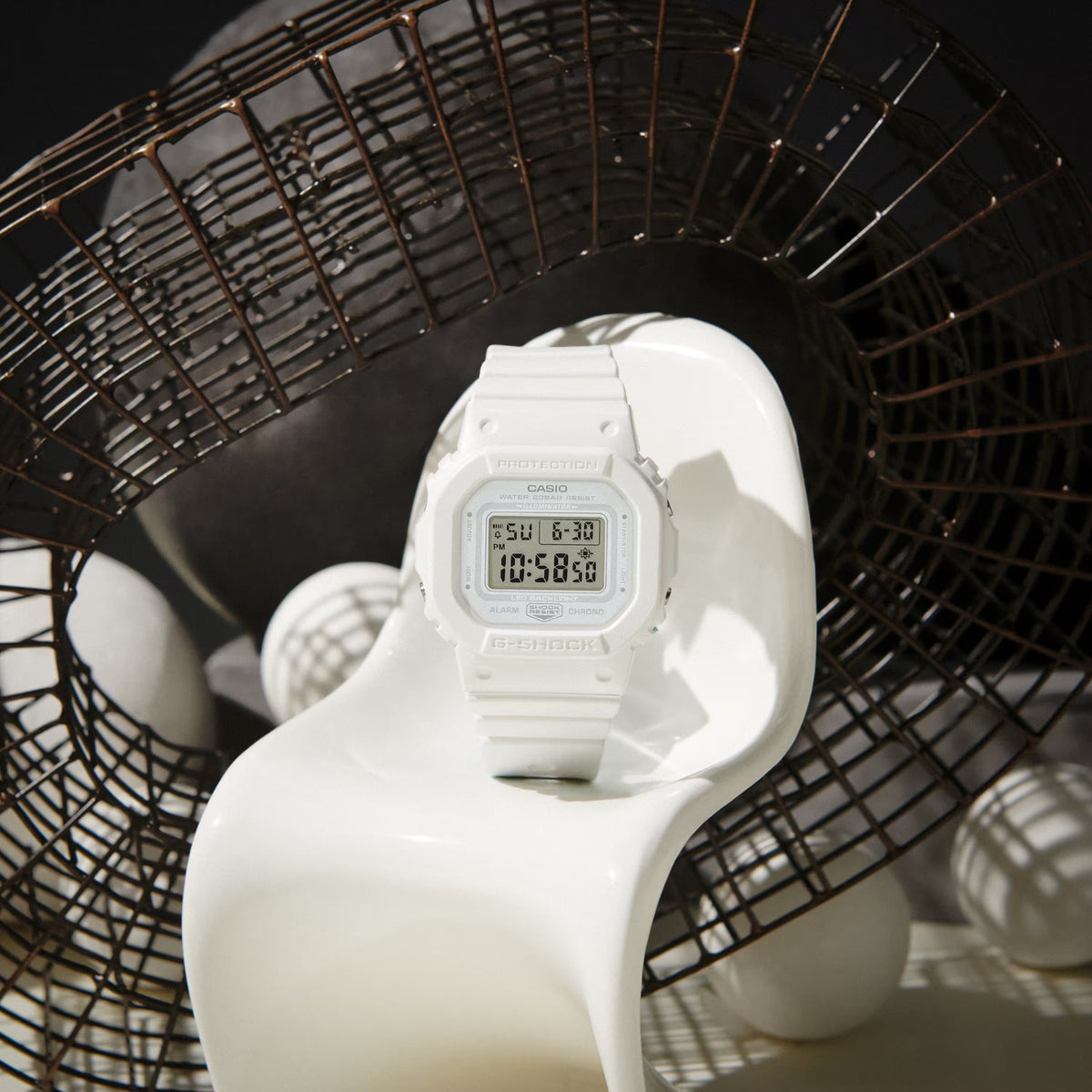 Casio G-Shock GMD-S5600BA-7 Damenuhr Weiß