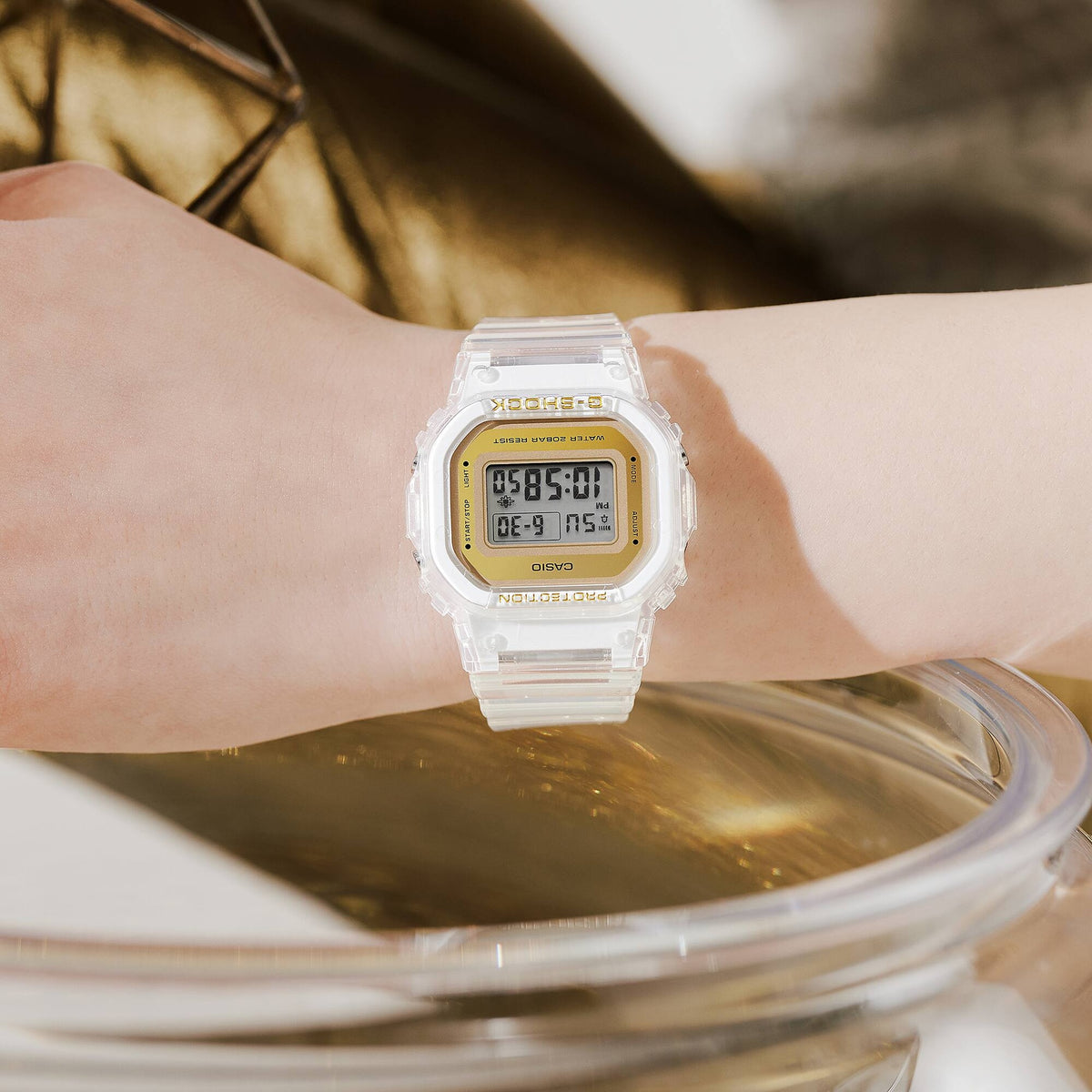Casio G-Shock GMD-S5600SG-7 Damenuhr Transparent Gold