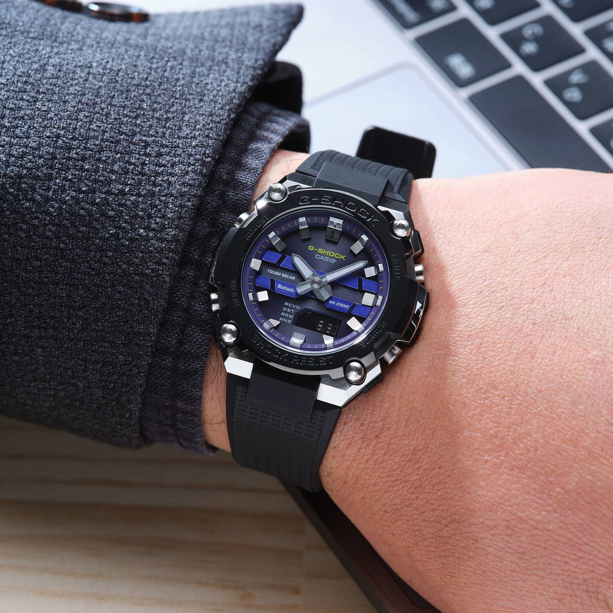 Montre Casio G-Shock GST-B600A-1A6 Homme Noir Violet