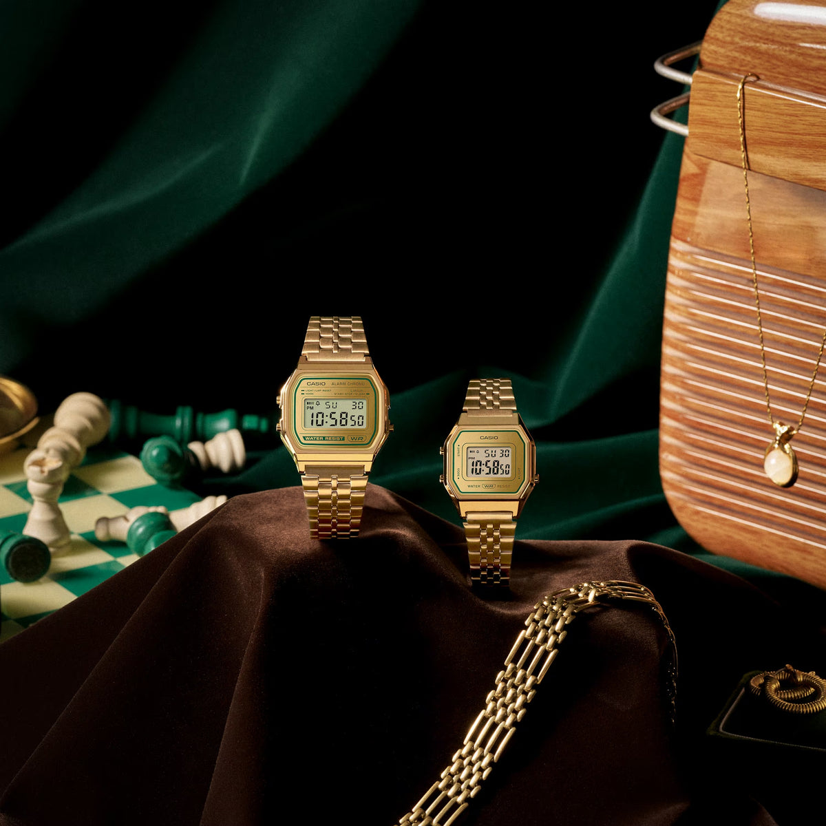 Montre Casio Vintage LA680WEGV-9A Digitale Doré Vert Femme