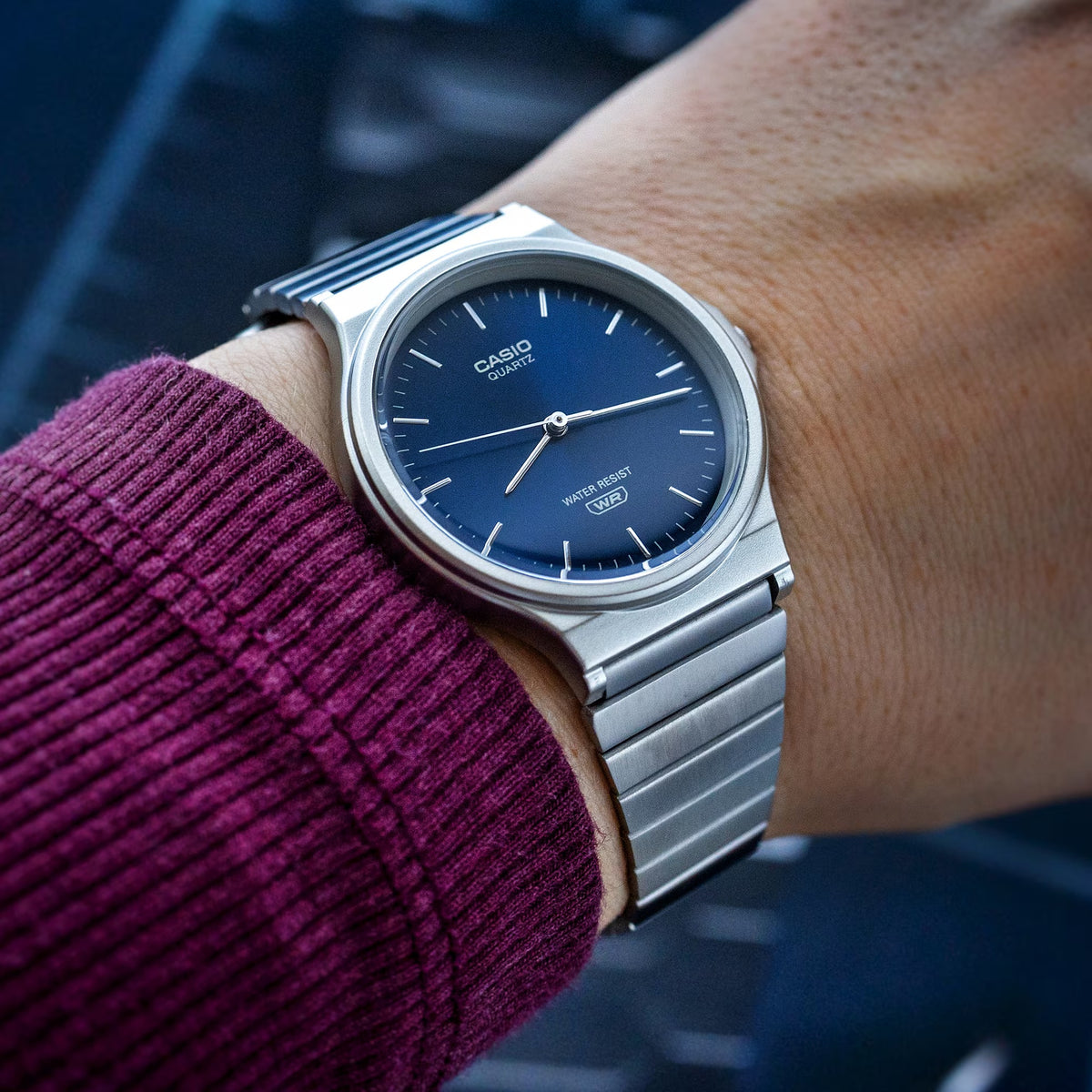 Montre Casio Vintage MQ-24DA-2A Homme Bleu