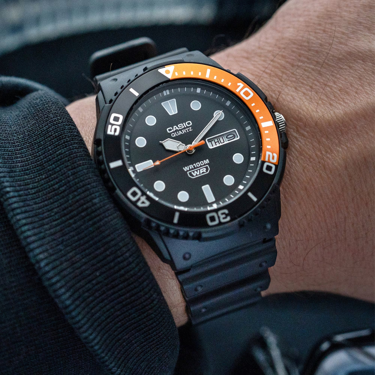 Casio MRW-230H-1E4V Men's Watch Black Orange