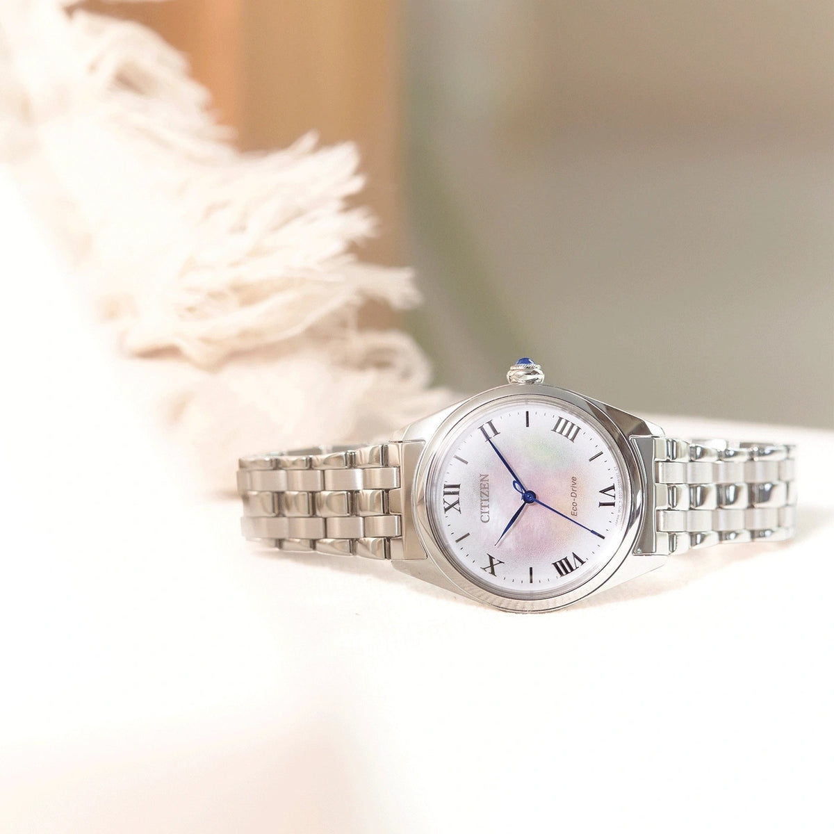 Reloj Citizen EM1140-80D Eco-Drive 33mm Nácar Mujer