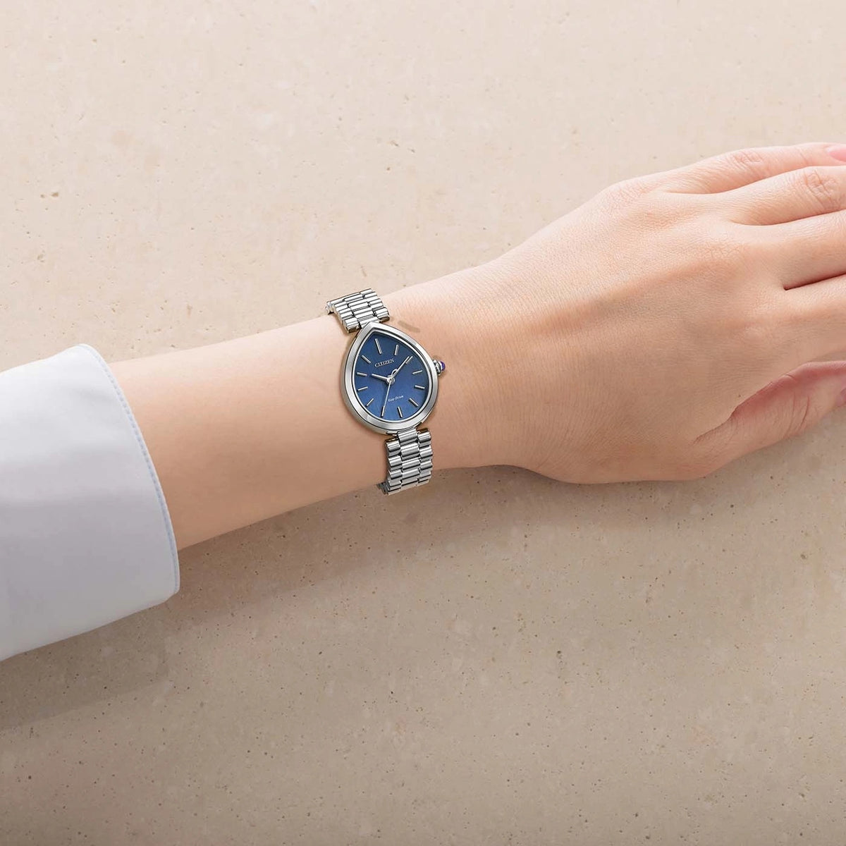 Montre Citizen EM1201-52L Eco-Drive 26.2mm Bleu Femme