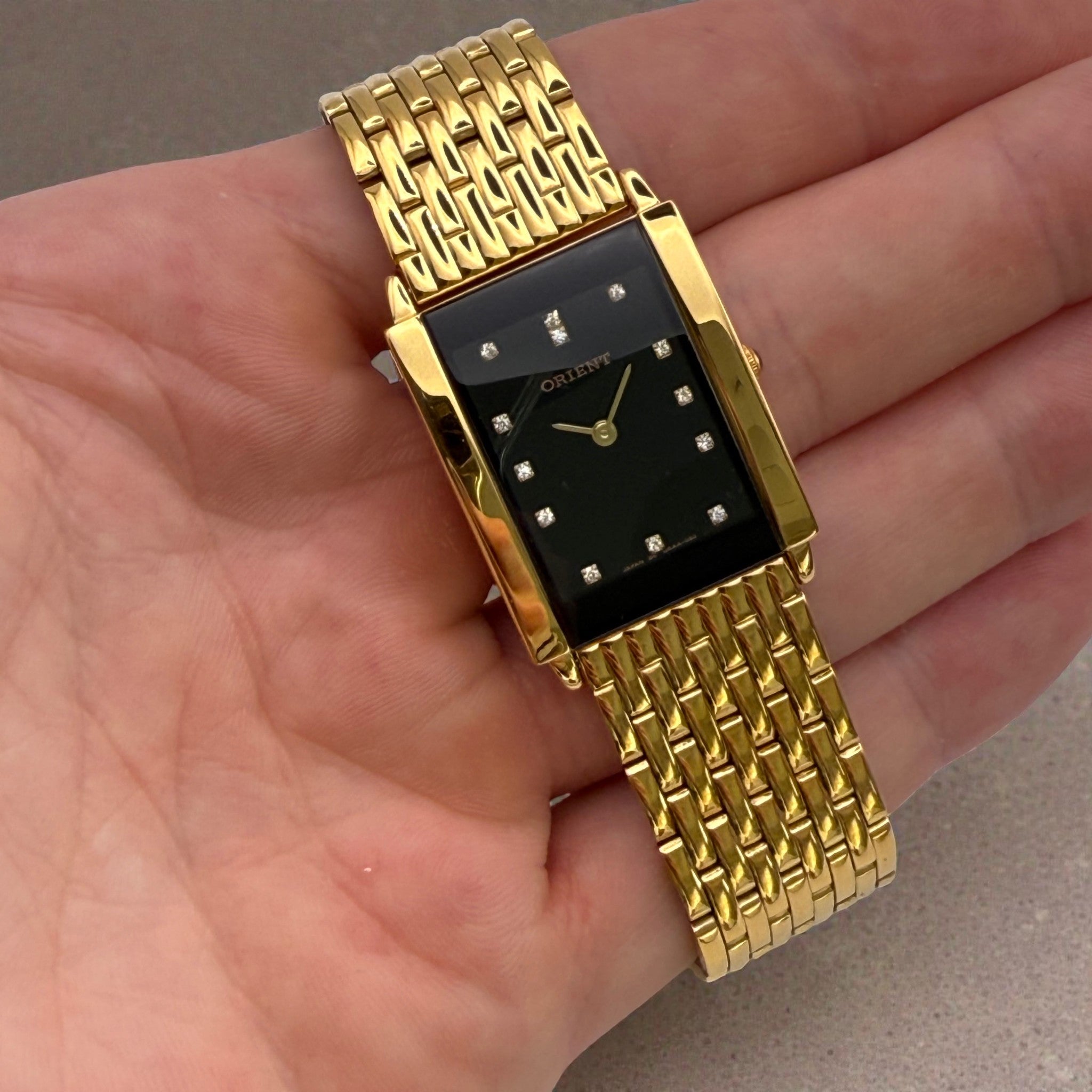 Montre Orient rectangulaire femme BUAAA00EB0 12 strass