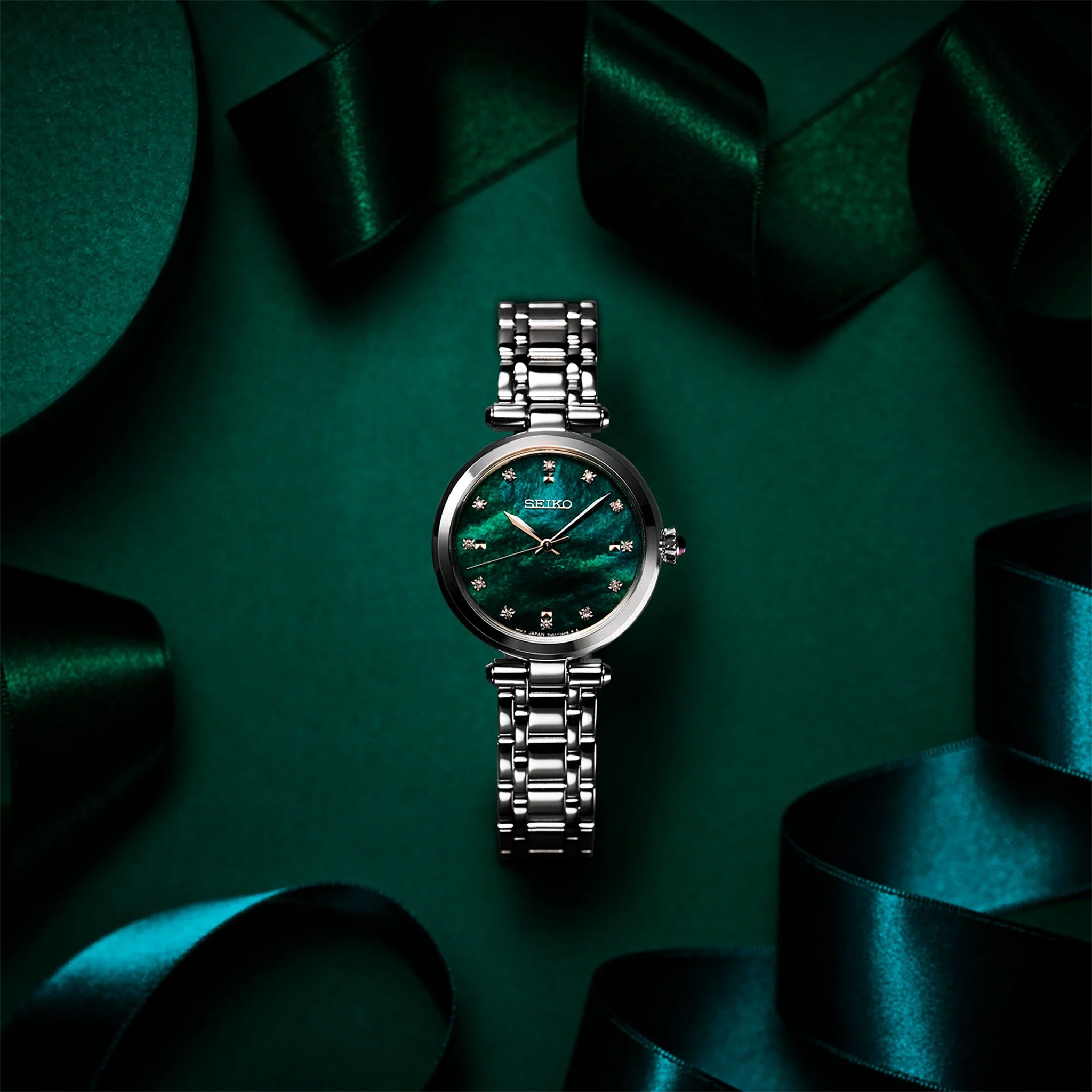 Seiko Women's Quartz Watch SRZ535P1 Mother-of-Pearl Green with 12 Diamonds