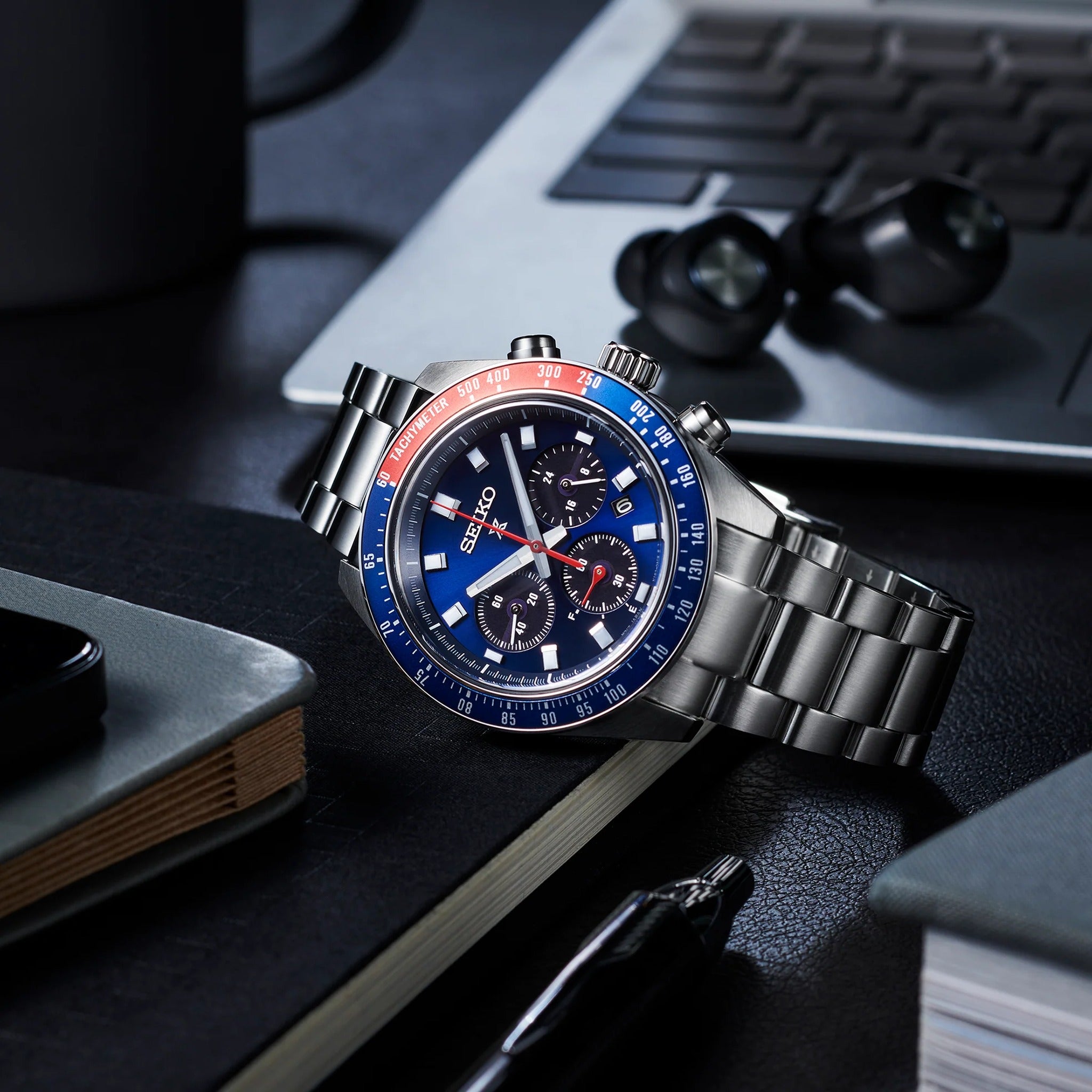 Montre Seiko Prospex Solar Homme SSC913P1 Speedtimer Chronograph Bleu Rouge