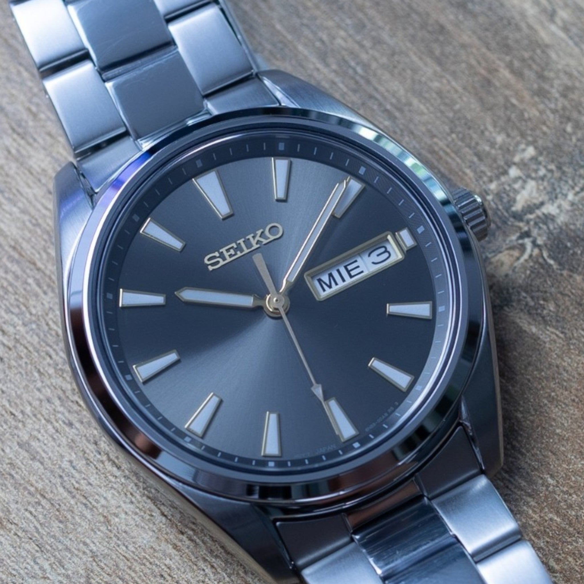 Montre Seiko Classic Homme SUR343P1 Gris Jour / Date Quartz