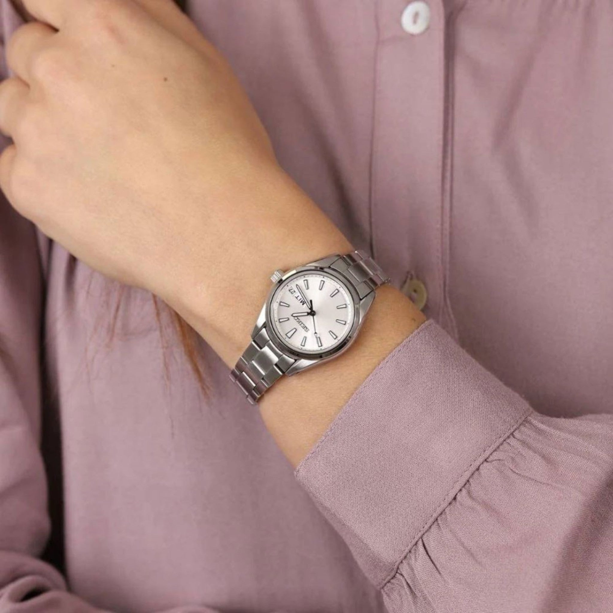 Montre Seiko Neo Classic Femme SUR349P1 Argenté Jour / Date Quartz