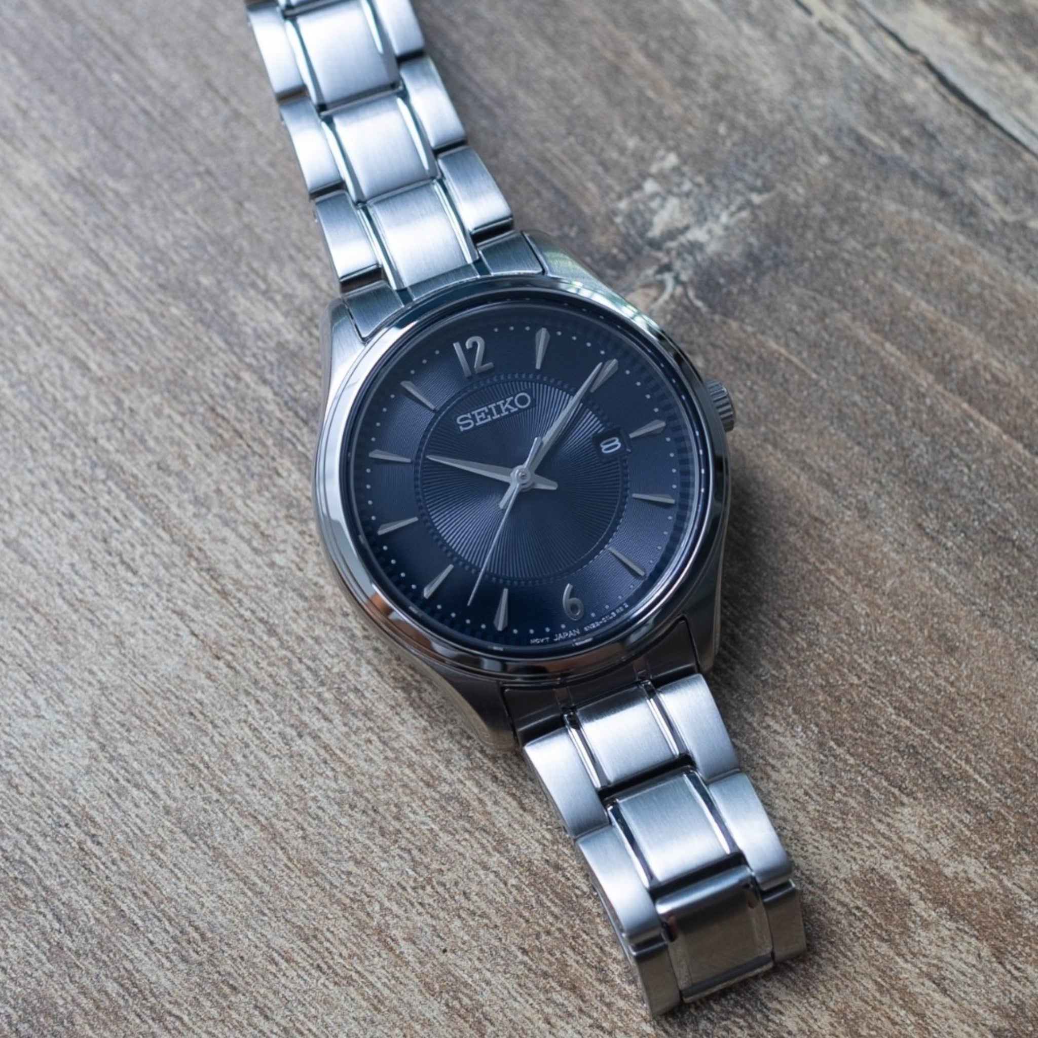 Montre Seiko Classic Femme SUR425P1 Bleu Quartz