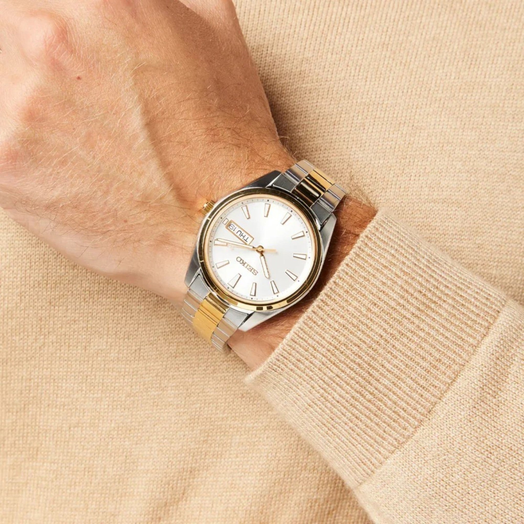Montre Seiko Classic Homme SUR446P1 Blanc Argenté Doré Quartz