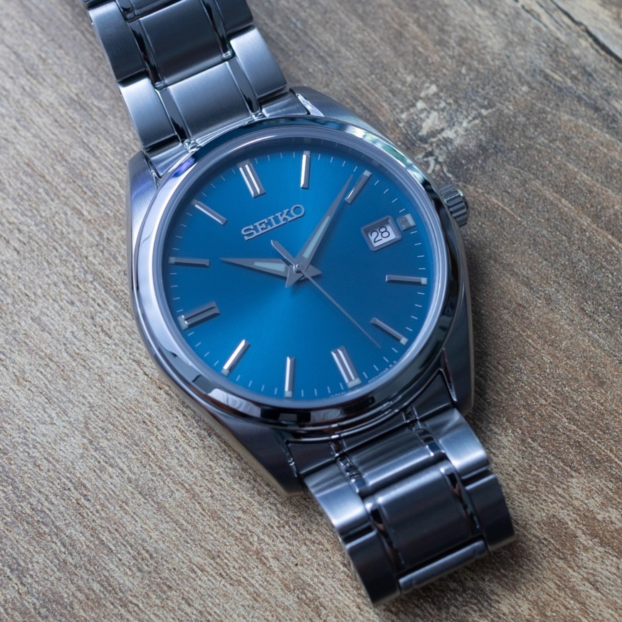 Montre Seiko Classic Homme SUR525P1 Bleu Quartz