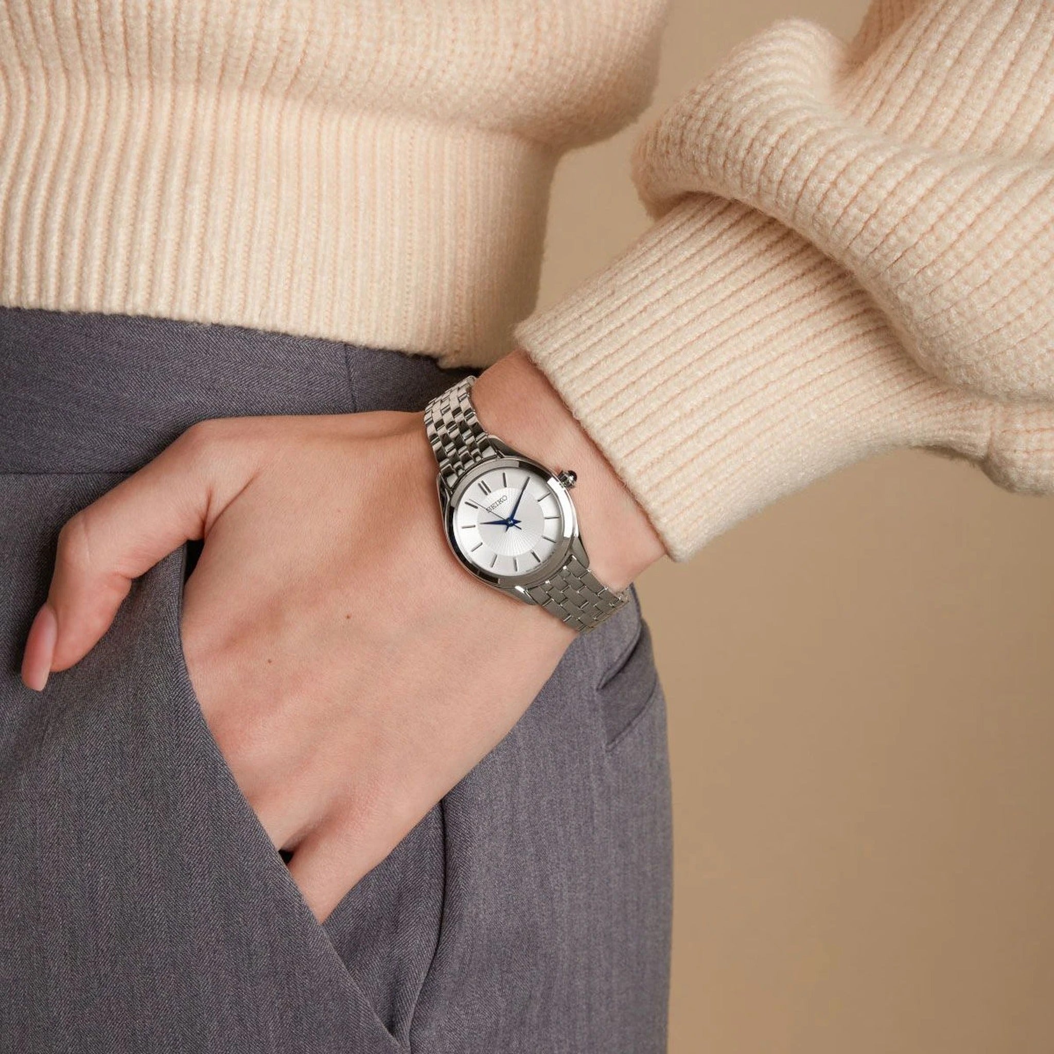 Montre Seiko Classique Quartz Femme SUR537P1 Argenté