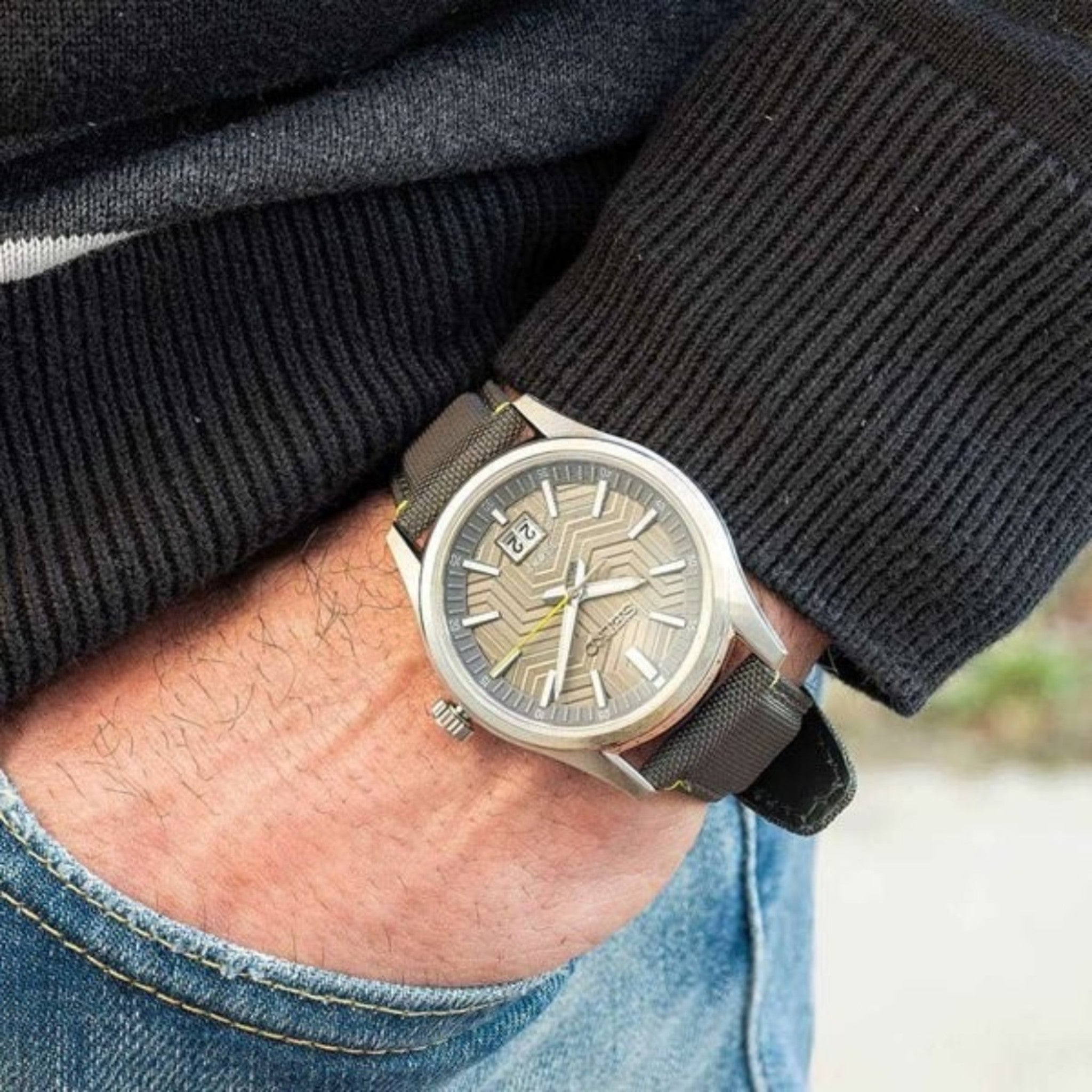 Montre Seiko Classic Homme SUR543P1 Gris Texturé Quartz