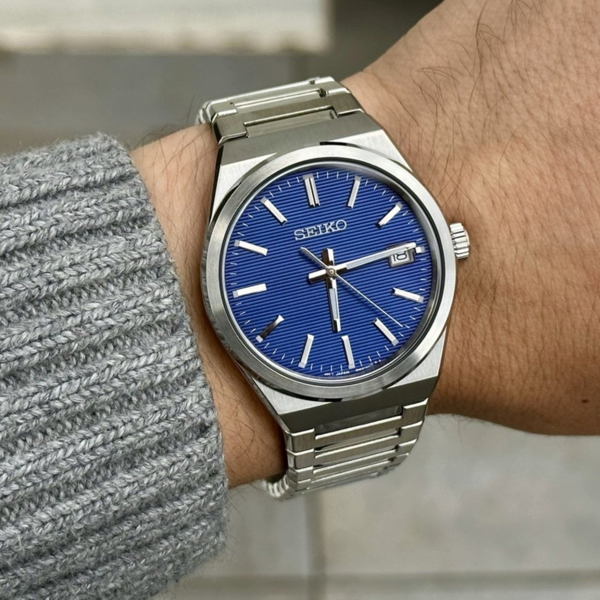 Montre Seiko Classic Homme SUR555P1 Bleu Quartz