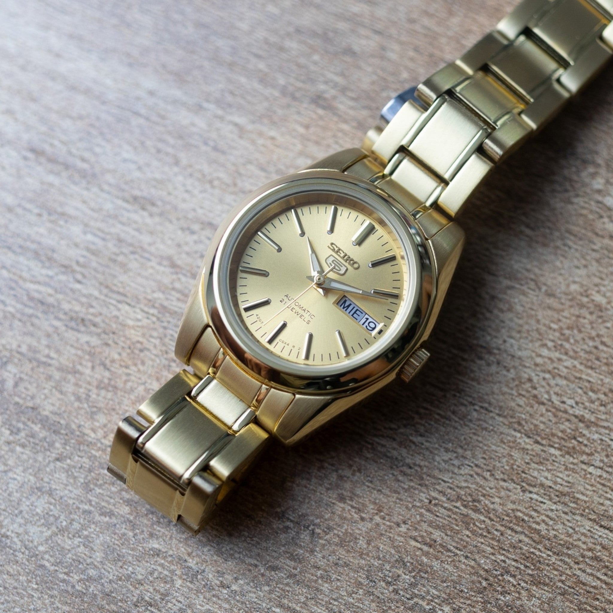 Montre Seiko Series 5 SYMK20K1 Femme Automatique Doré Bracelet Doré