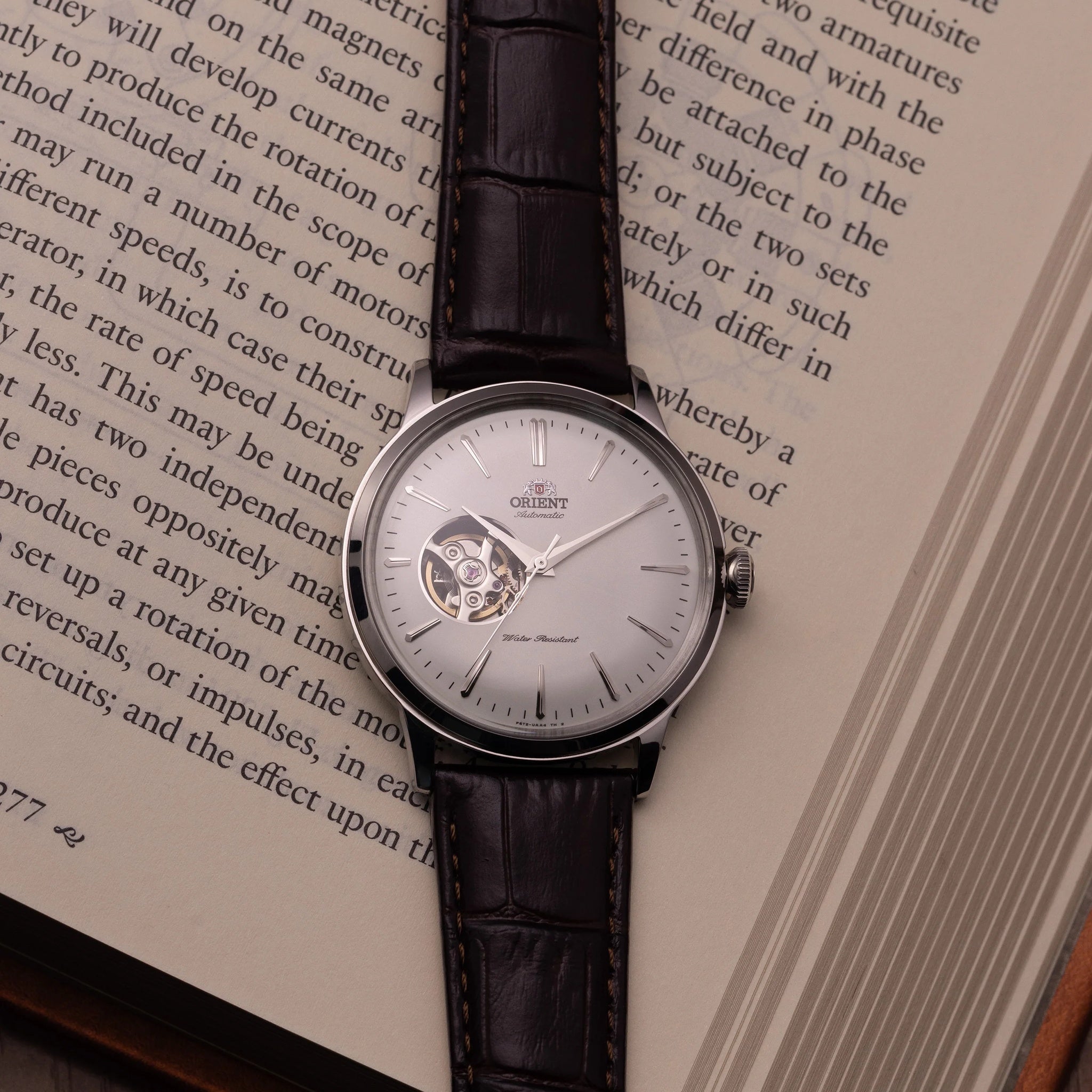 Montre Orient Bambino RA-AG0002S30B Cœur ouvert Blanc Automatique