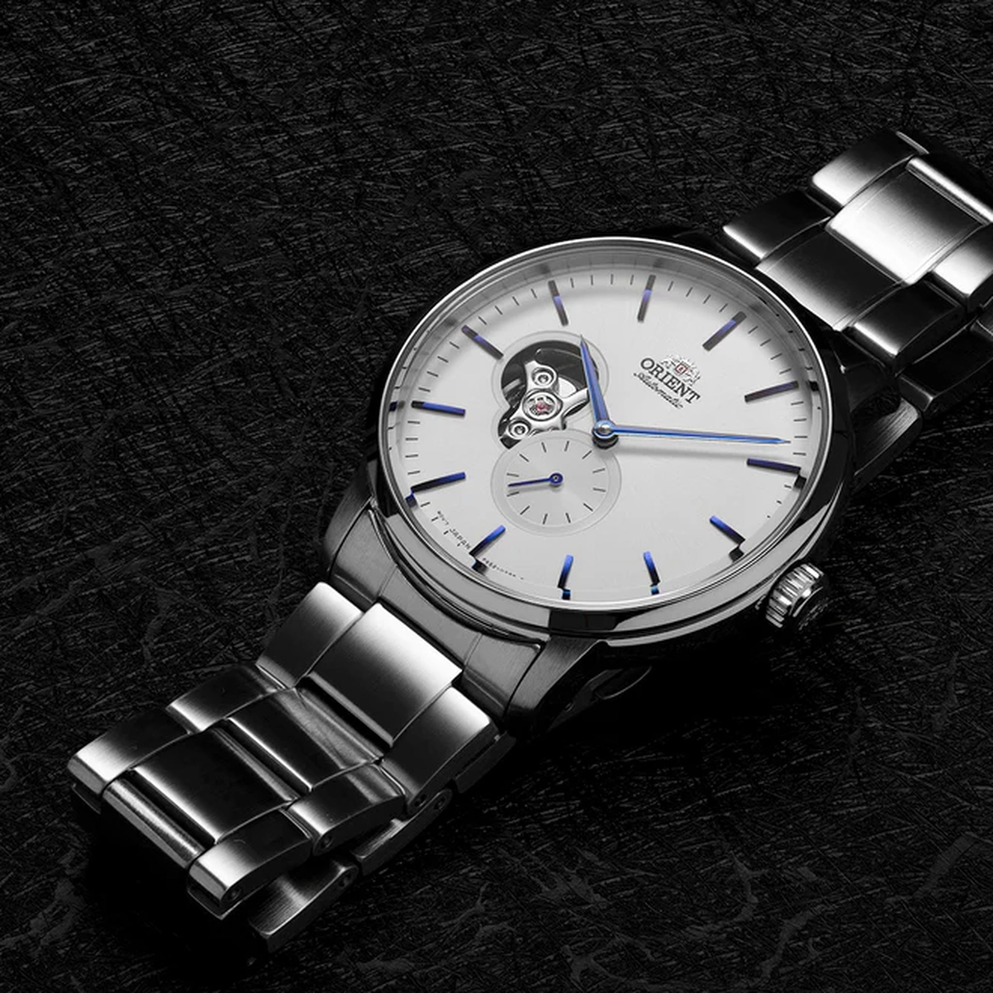 Montre Orient Contemporary RA-AR0102S30B Cœur ouvert Blanc Automatique
